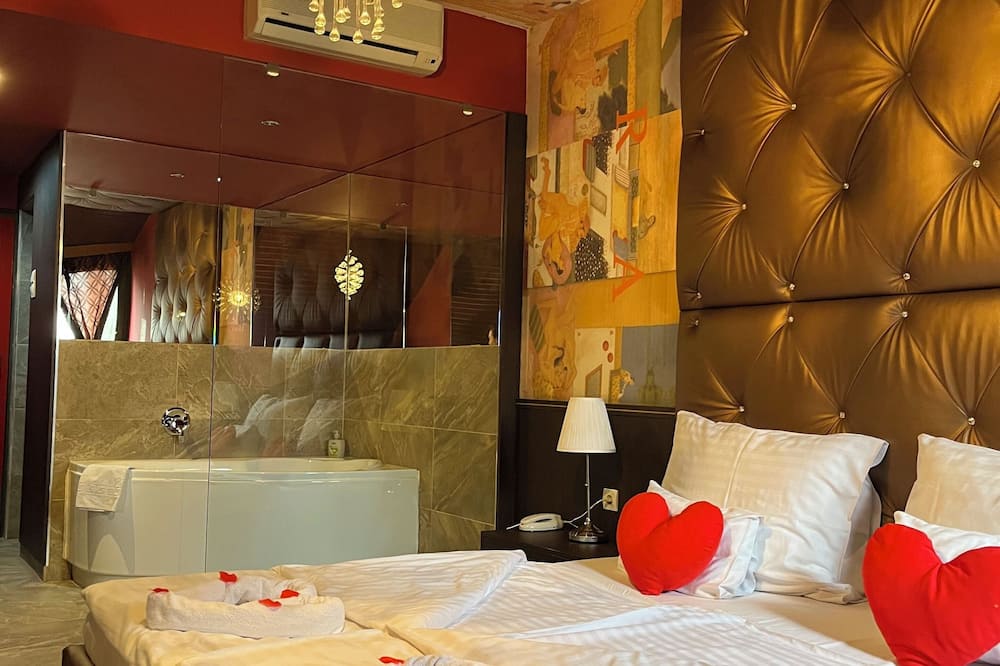Corvin Hotel Gyula