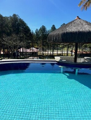 2 outdoor pools, sun loungers - Pequena Suíça Hotel Boutique (Chacara)