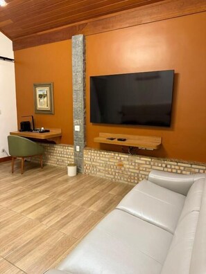 Living area - Pequena Suíça Hotel Boutique (Chacara)