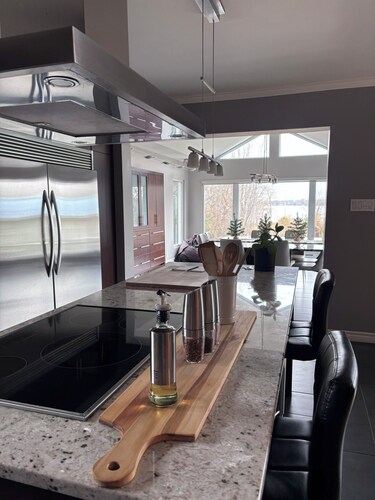 Very spacious and beautiful country house on the waterfront