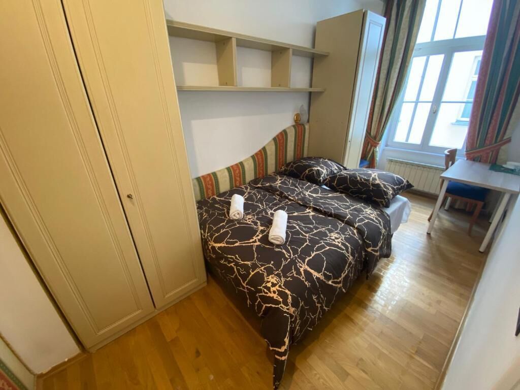 Classic-huone, 1 yhden hengen sänky | Työpöytä, kannettavalle tietokoneelle sopiva työtila