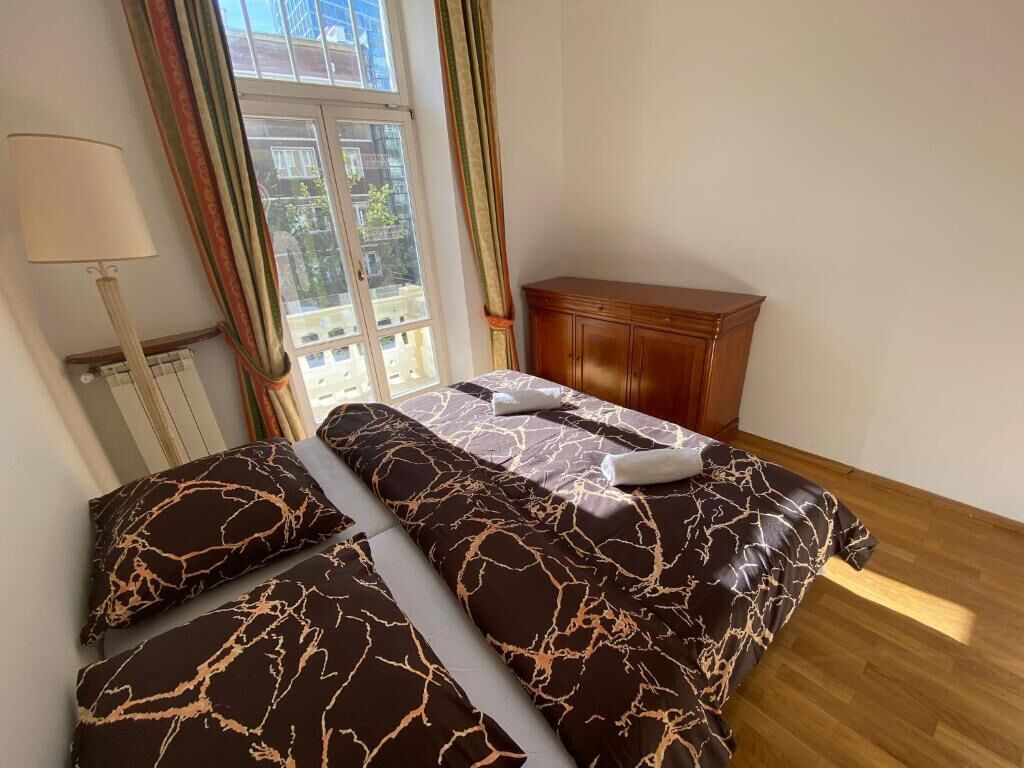 Kahden hengen classic-huone, 1 parisänky | Työpöytä, kannettavalle tietokoneelle sopiva työtila