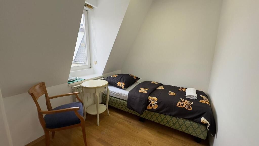 Classic-huone, 1 yhden hengen sänky | Työpöytä, kannettavalle tietokoneelle sopiva työtila