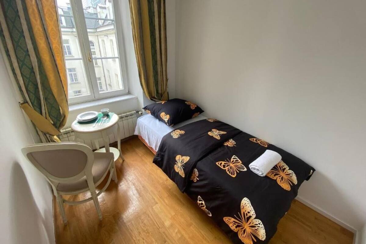 Classic Room, 1 Twin Bed | Desk, laptop workspace, soundproofing, iron/ironing board