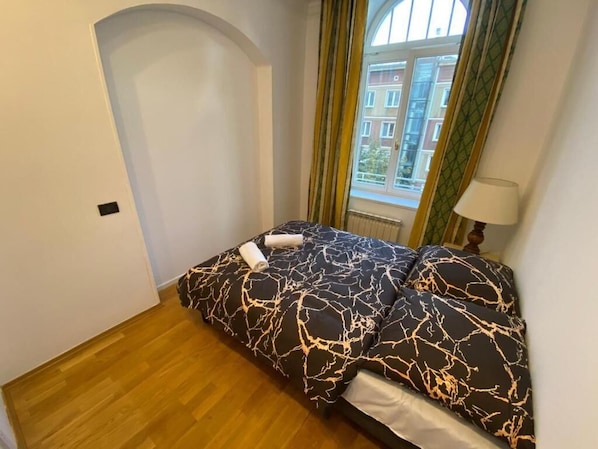 Classic Double Room, 1 Double Bed | Desk, laptop workspace, iron/ironing board, free WiFi - Fantastic Inn Warsaw - CH30 (Warsaw)