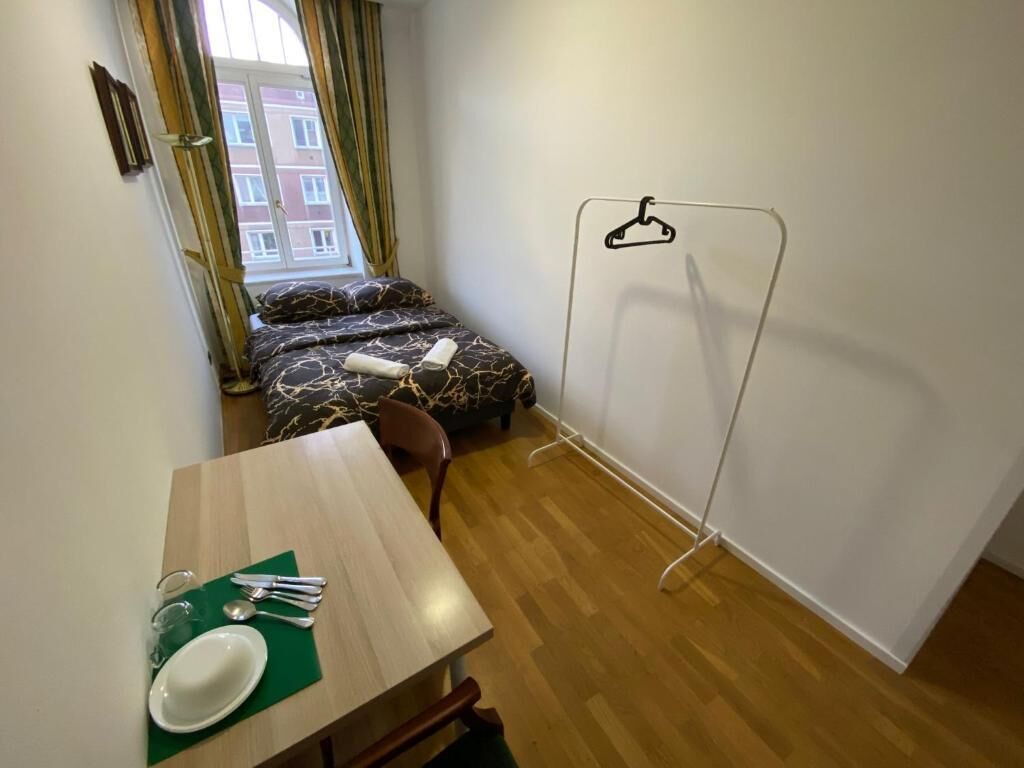 Kahden hengen classic-huone, 1 parisänky | Työpöytä, kannettavalle tietokoneelle sopiva työtila