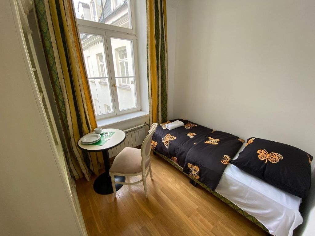 Classic-huone, 1 yhden hengen sänky | Työpöytä, kannettavalle tietokoneelle sopiva työtila