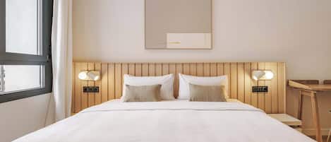 Basic Apartment, Patio