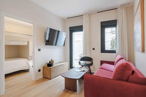 Basic Apartment, Patio | Living area | Smart TV - Numancia Apartments by Olala Homes (Madrid)
