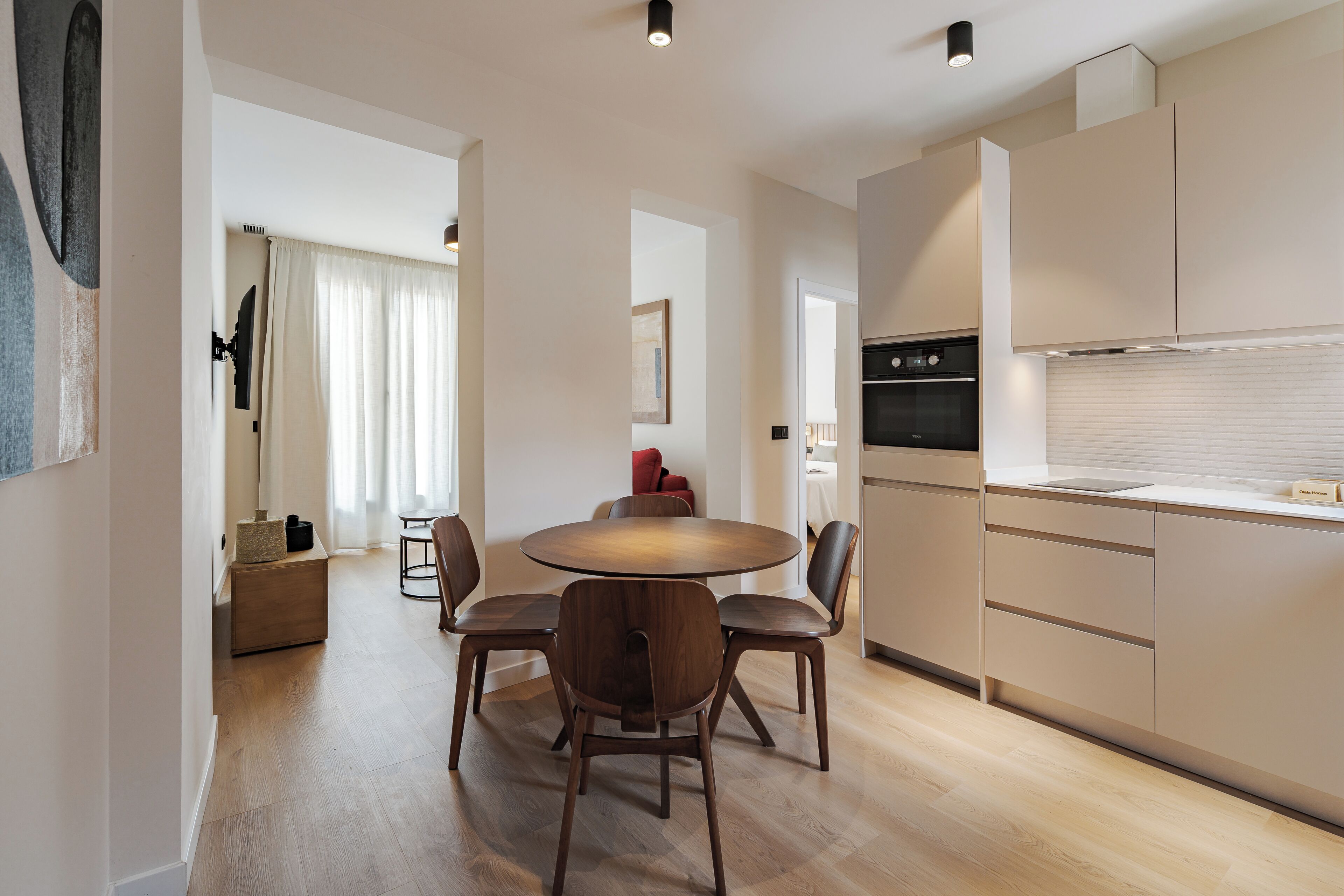 Standaard appartement, balkon | Dineerruimte