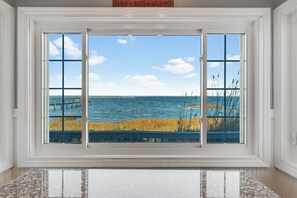 Interior - Lavinder House by Seaside Vacations & Sales! (Chincoteague Island)