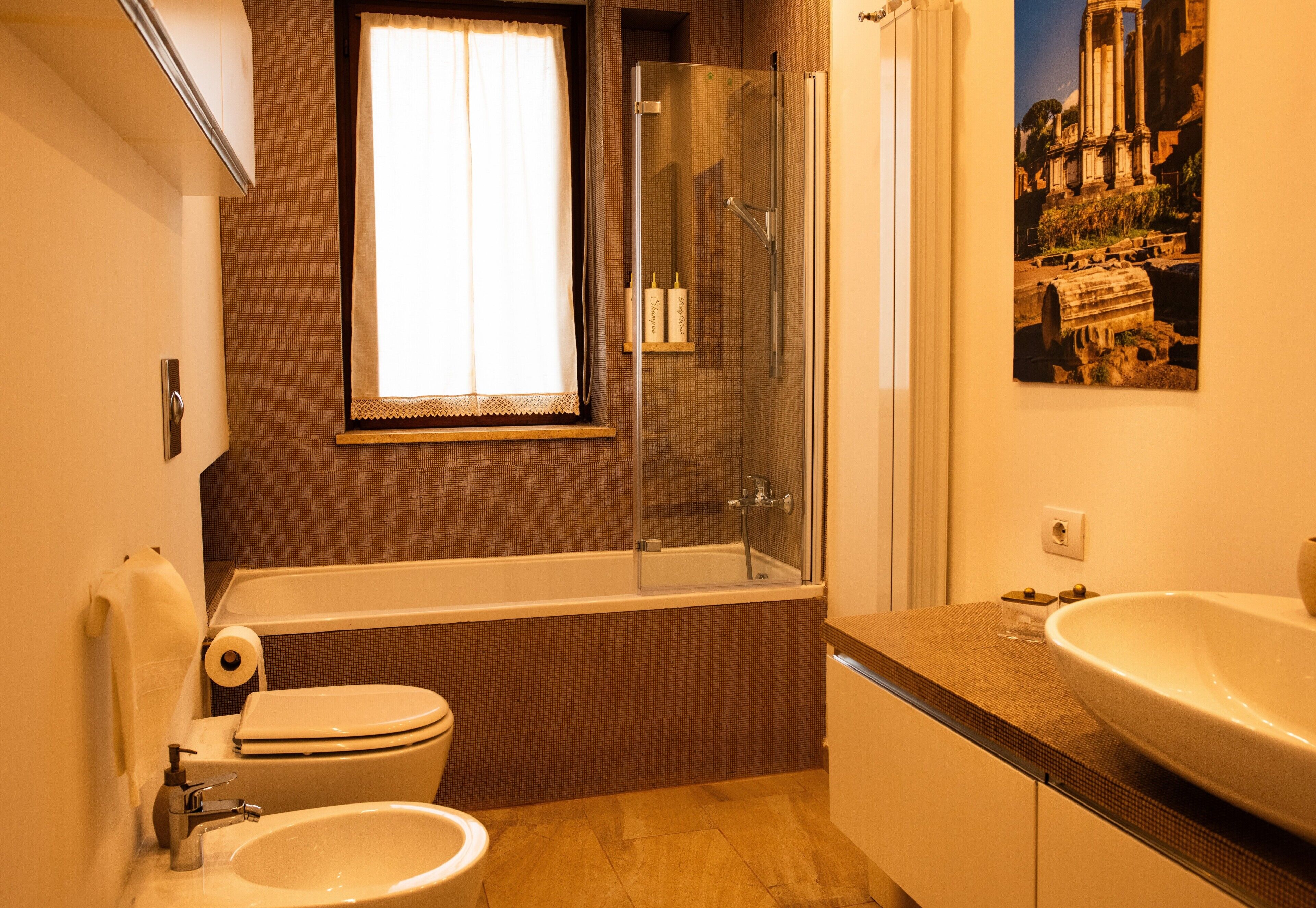Shower, free toiletries, hair dryer, towels