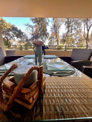 Outdoor dining - Apartment in Maghjina near port and town center (Porto-Vecchio)