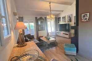 TV - Villa A Liccia, Swimming pool near the port and center (Porto-Vecchio)