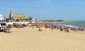 Beach - YourHouse Andasol BB (Chipiona)