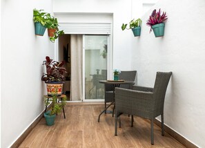 Outdoor dining - YourHouse Andasol BB (Chipiona)