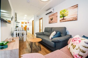 TV - YourHouse Andasol BB (Chipiona)