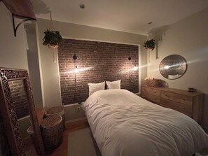 WiFi, bed sheets - Classic Downtown NYC (New York)