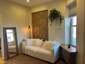 Living area - Classic Downtown NYC (New York)
