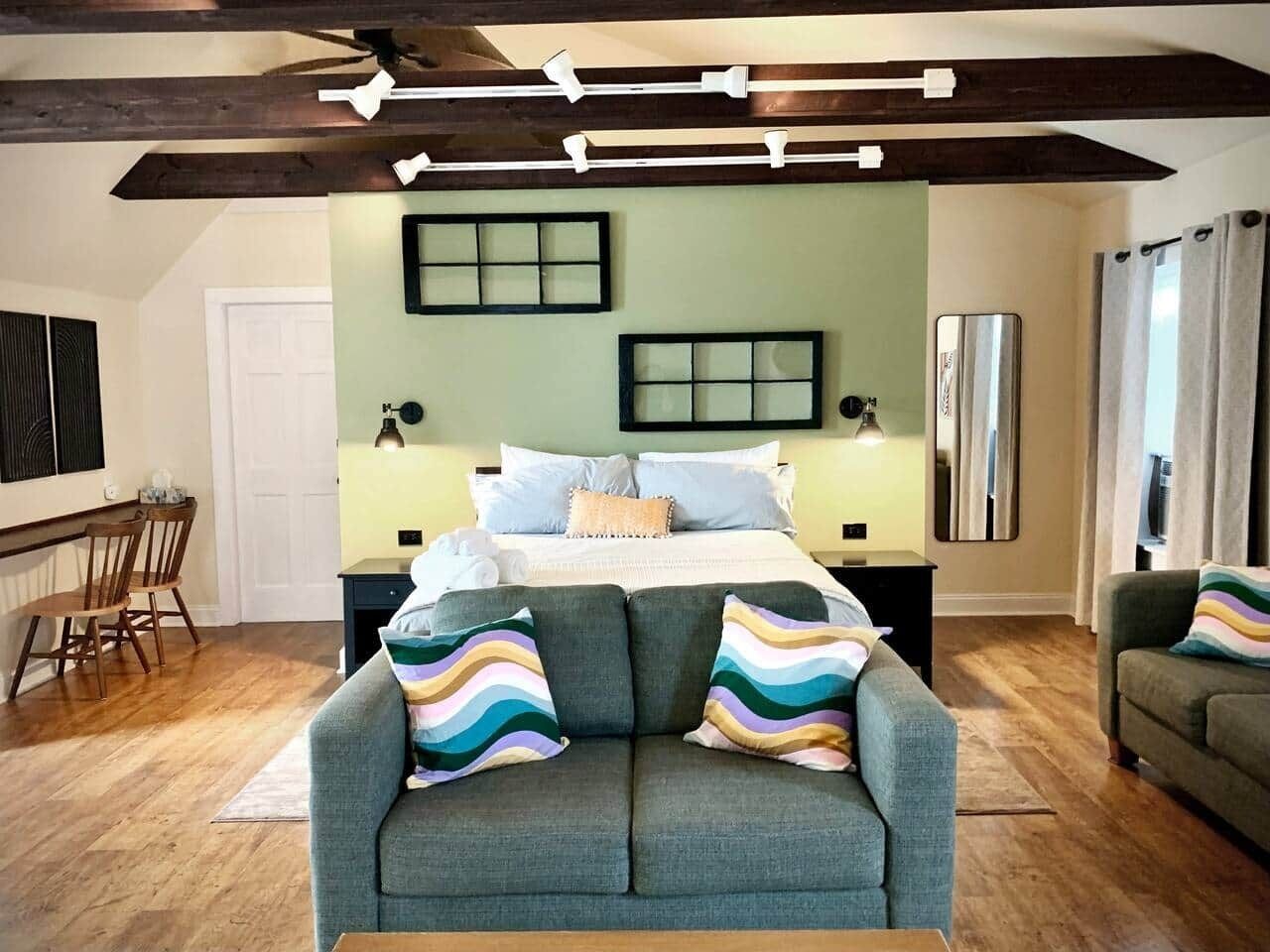 Fer et planche à repasser, Wi-Fi, draps fournis