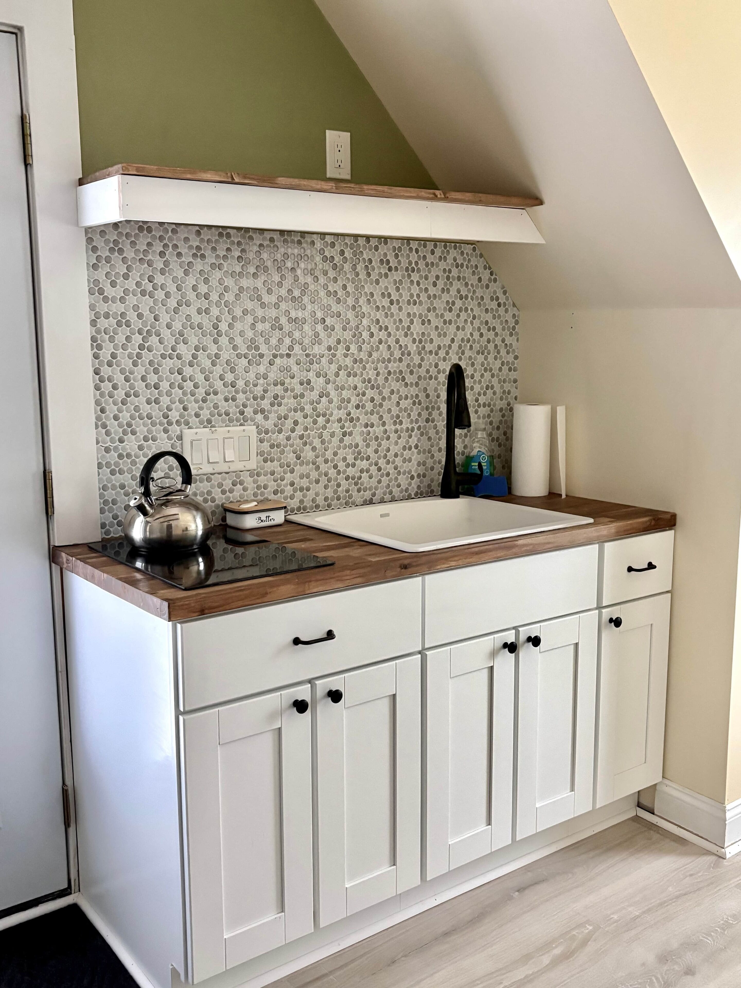 Kühlschrank, Mikrowelle, Toaster, Hochstuhl