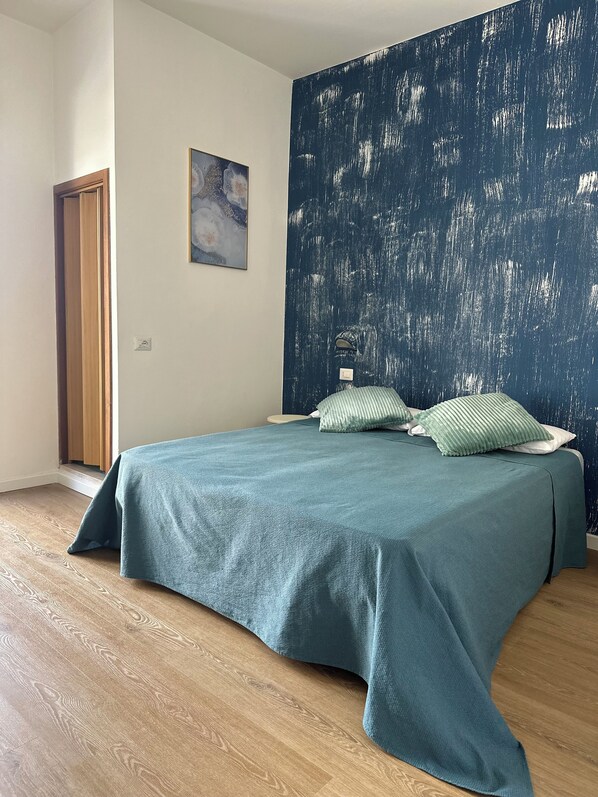 Doppelzimmer, Balkon, Stadtblick