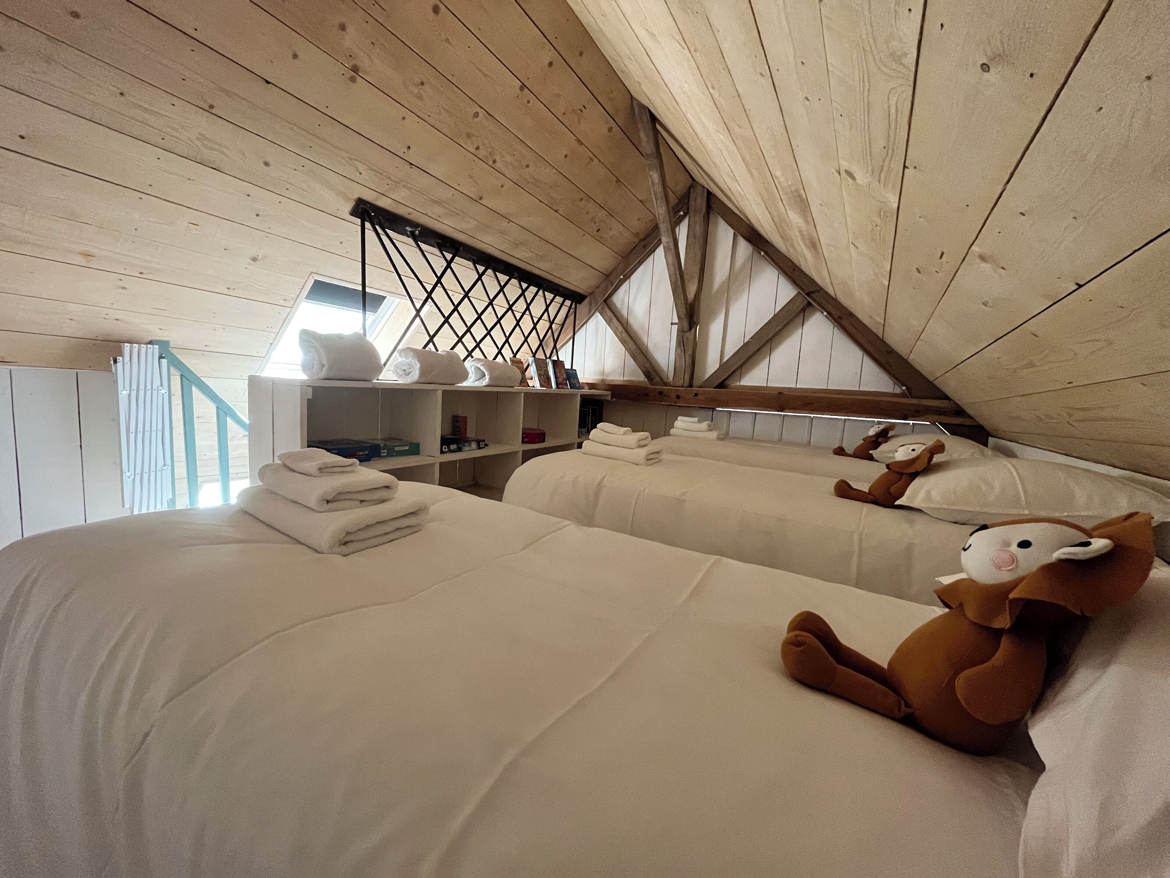 le clos reinette | Laptop workspace, blackout drapes, iron/ironing board, free WiFi