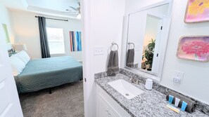 3 bedrooms, desk, iron/ironing board, travel cot