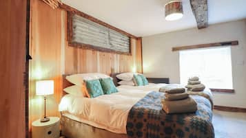 6 bedrooms, individually decorated, individually furnished, free WiFi