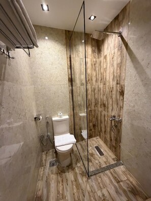 Deluxe Double or Twin Room, Mountain View | Bathroom - MAZAYA Pyramids View inn (Giza)