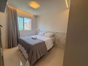 Basic Apartment | 3 bedrooms, free WiFi - Apt w BBQ 450m From the Sea, Pereque Srf0601 (Porto Belo)