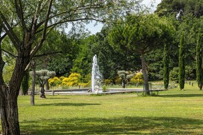 Exterior - Le Mas de Guilles (Lourmarin)