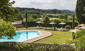 Seasonal outdoor pool - Le Mas de Guilles (Lourmarin)