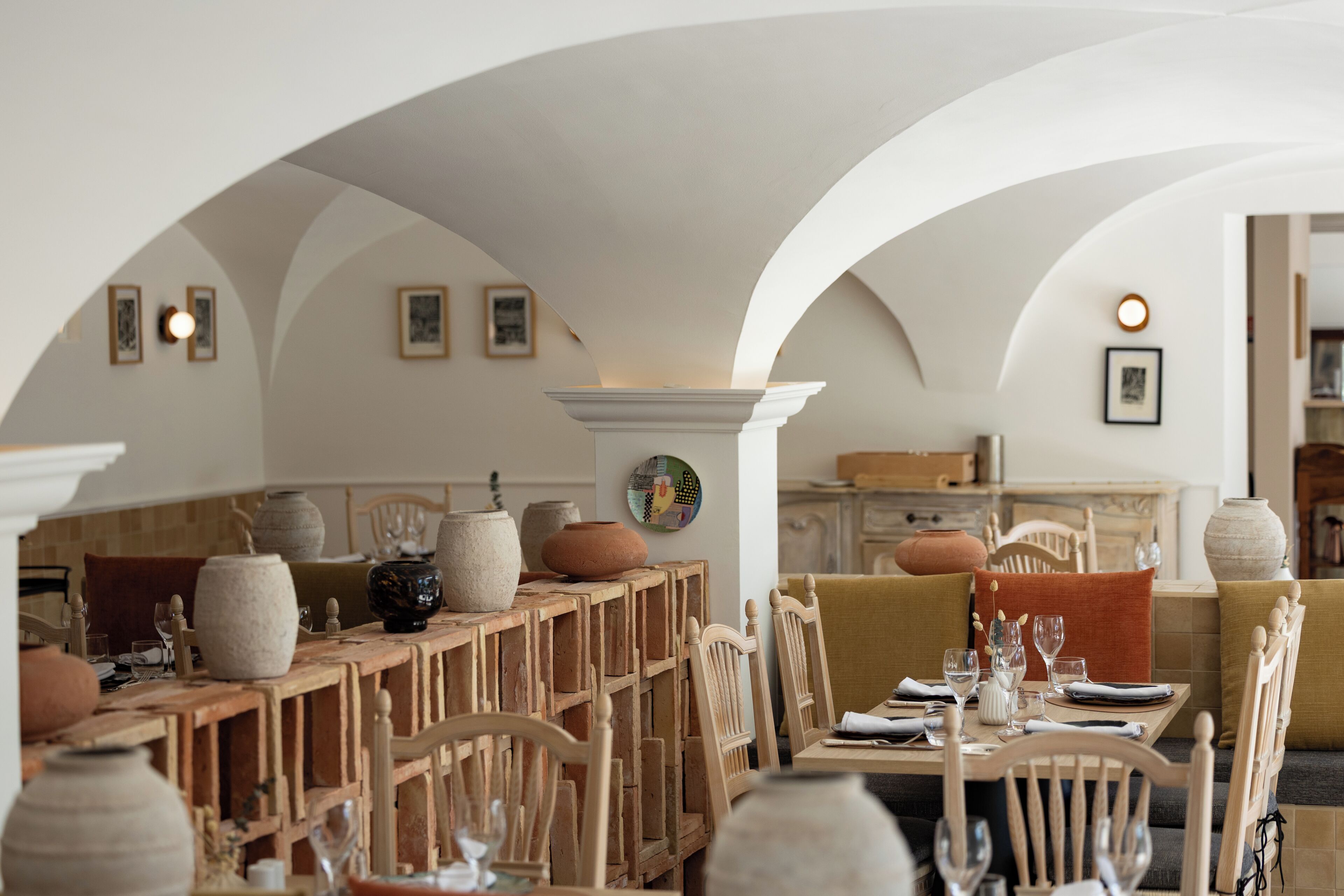 Der serveres frokost og aftensmad