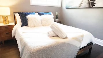 Skrivbord, wi-fi och sängkläder