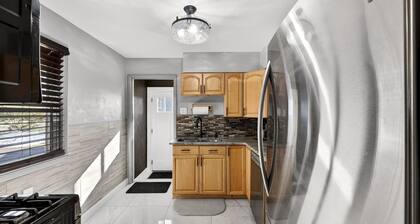 Lovely 3-bedroom 2-baths house Maryland Heights