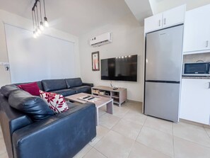 TV - Pernera Seaside Villa - Sun, Sea, Poolside Bliss (Protaras)
