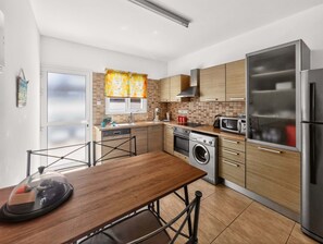 Fridge, microwave, oven, dishwasher - Villa Ioli: 3BR Retreat ~ Mins to Beach ~ Pool (Protaras)