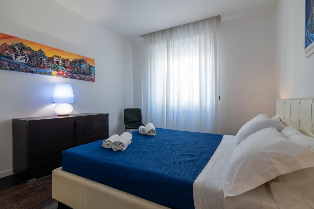 4 Schlafzimmer, Bügeleisen/Bügelbrett