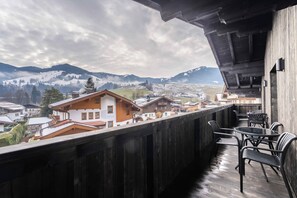 Junior-Apartment, Bergblick | Blick vom Balkon