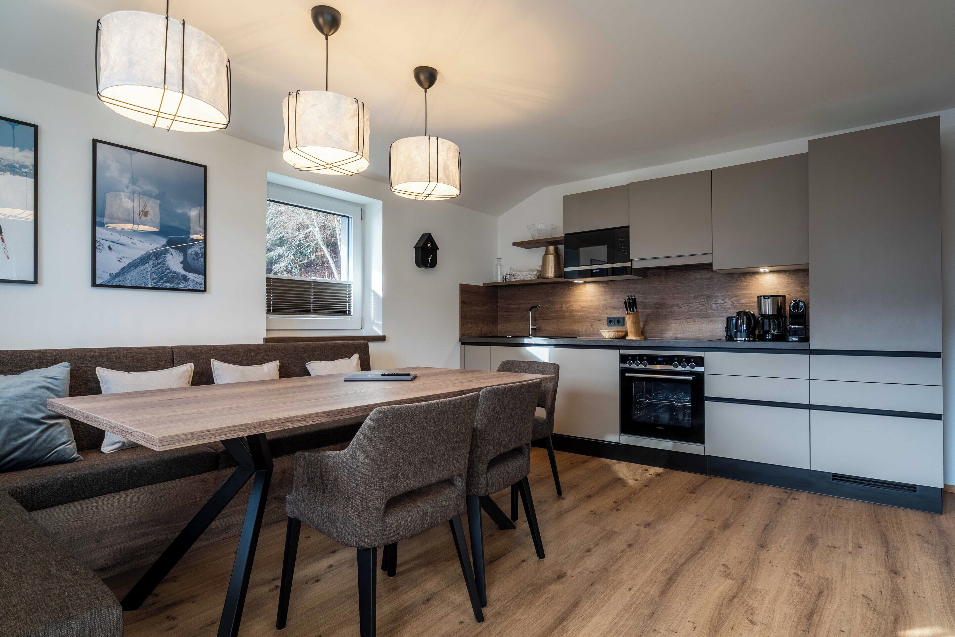 Deluxe Apartment, Mountain View | In-room dining