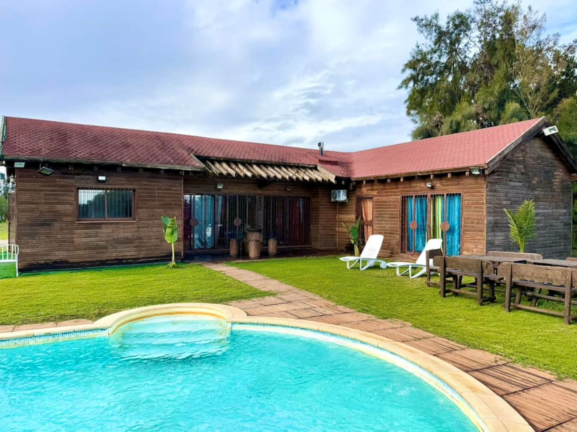 Seasonal outdoor pool