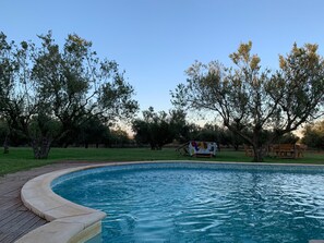 Piscine extérieure (ouverte en saison)