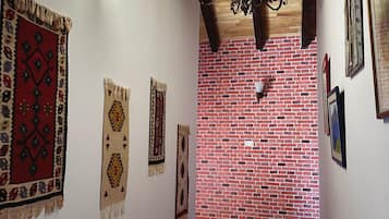 Free WiFi, bed sheets