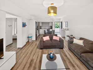 Imagen sin descripción, 5 de 19, botón