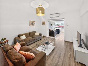 TV - Sofia’s Seaview | 4min to Beach on Protaras Strip (Protaras)