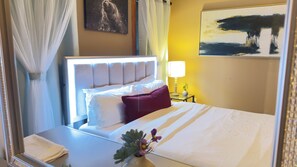 Ferros/tábuas de passar roupa, Wi-Fi, roupa de cama