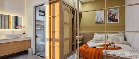 Deluxe Apartment, 2 Bedrooms, Balcony | Desk, blackout drapes, soundproofing, free WiFi