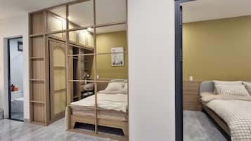 Desk, blackout curtains, soundproofing, free WiFi