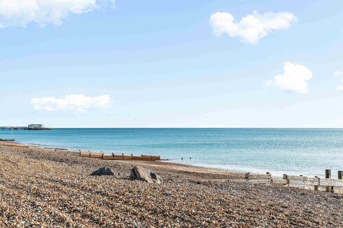 Queens Cove with Seaviews | By My Getaways